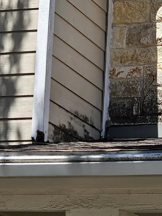 Flagstone Roofing & Exteriors Picture 2