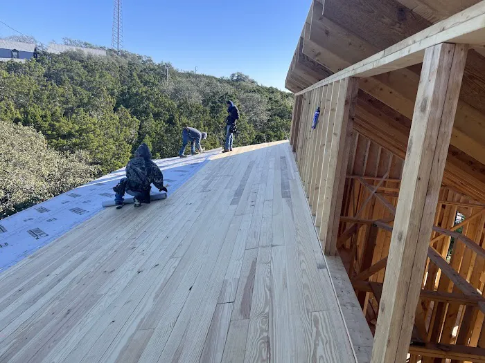 Pepper Roofing Co Picture 2