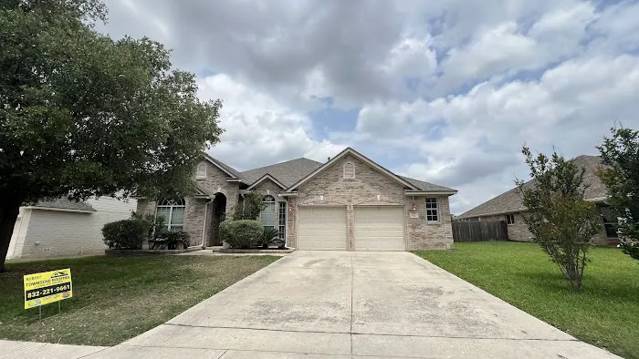 ROBERT TOWNSEND ROOFING Picture 1