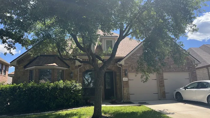 ROBERT TOWNSEND ROOFING Picture 3