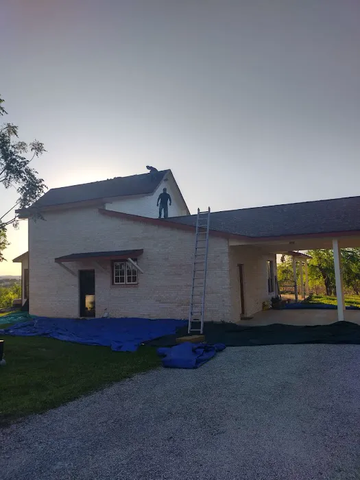 AR ROOFING SA LLC Picture 2