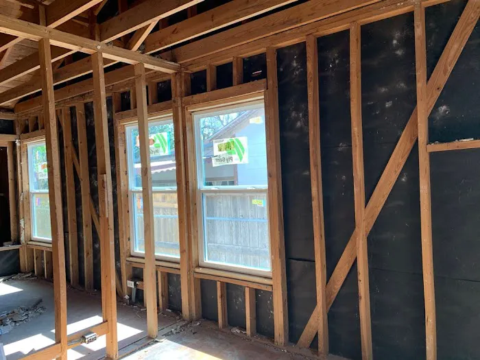 IWC Roofing and Repair Picture 1