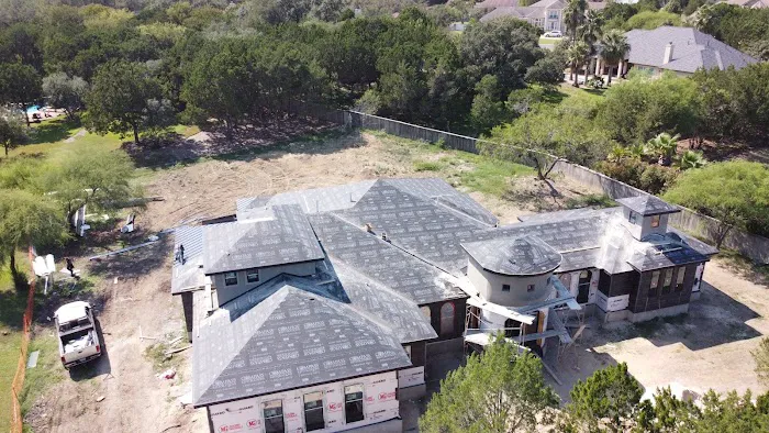 Compass Roofing Services LLC Picture 1