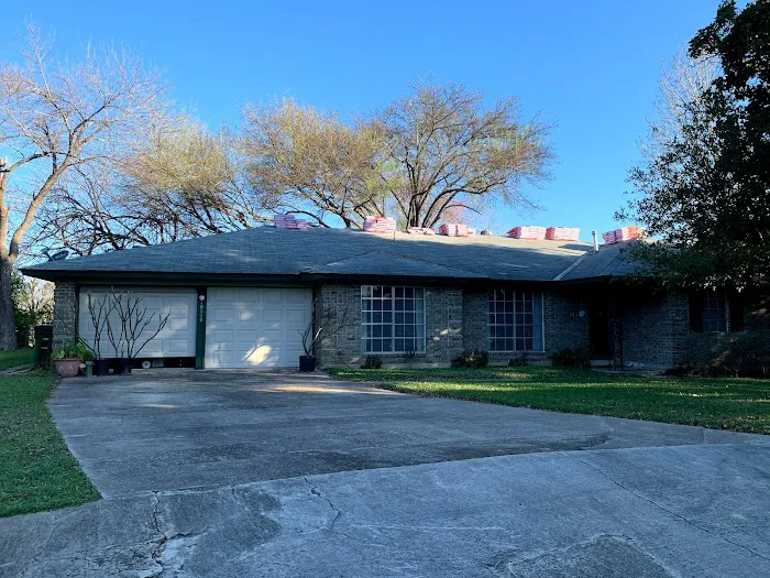 Navarro Roofing Company Picture 2