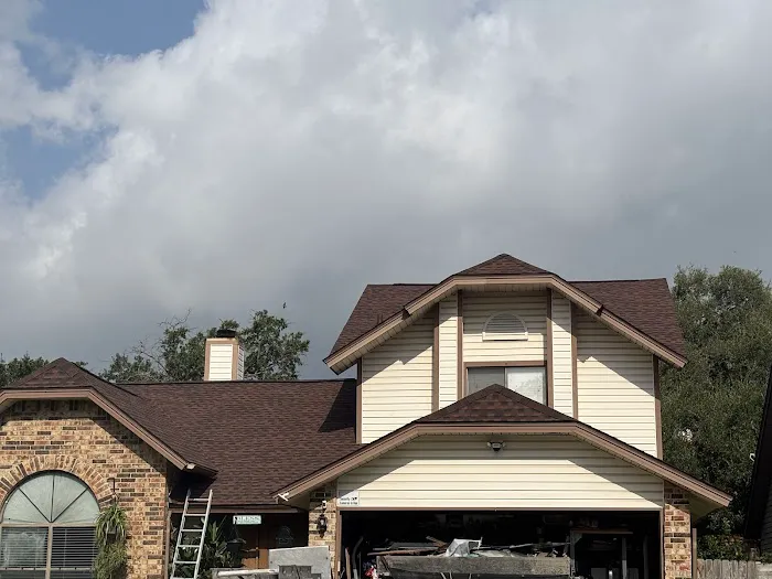 M&M Roofing, Siding & Windows Picture 3