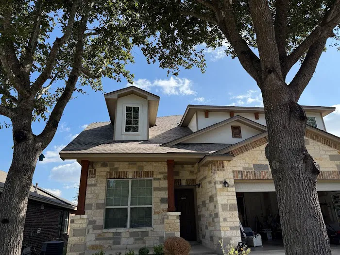 Ideal Precision Roofing & Exteriors LLC Picture 3