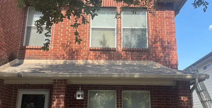 G Gomez Roofing Picture 1