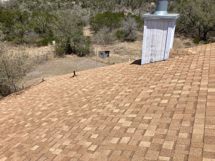 JJ Strong Roofing Picture 3