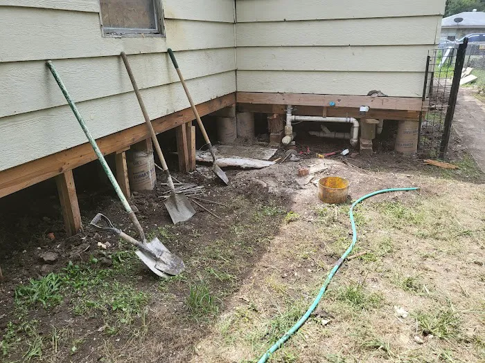 BARRERA HOUSE LEVELING Picture 4