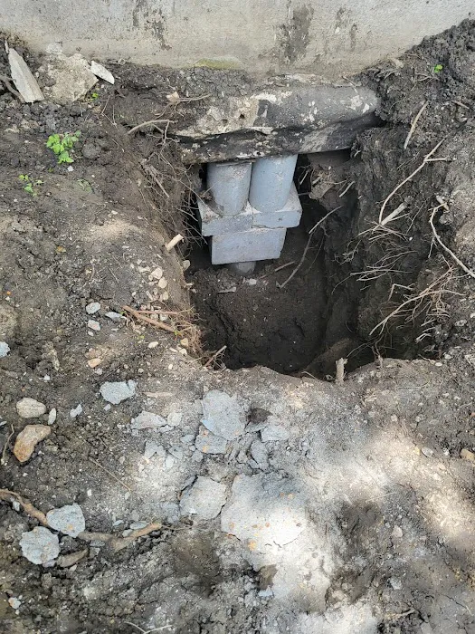 BARRERA HOUSE LEVELING Picture 8