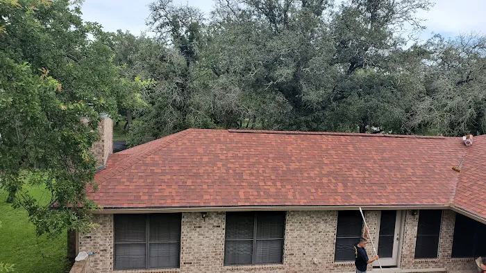 GM-ROOFING Picture 2