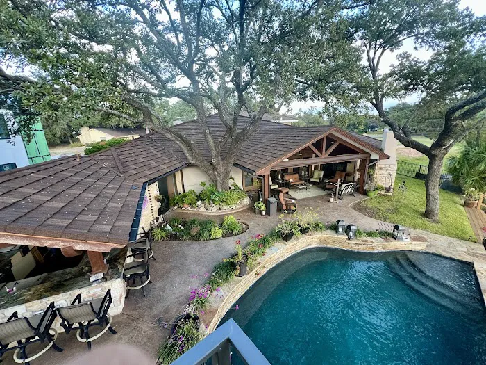 Fast Gorilla Roofing Picture 2