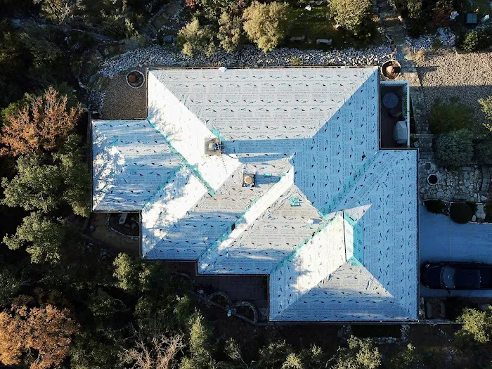 Fast Gorilla Roofing Picture 4