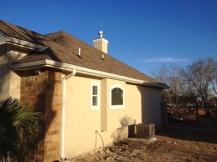 Vega Seamless Gutters Picture 4