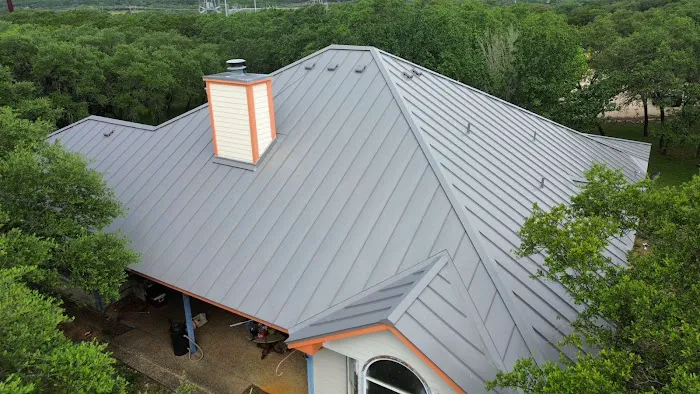 Leo's S & S Roofing Inc. Picture 3