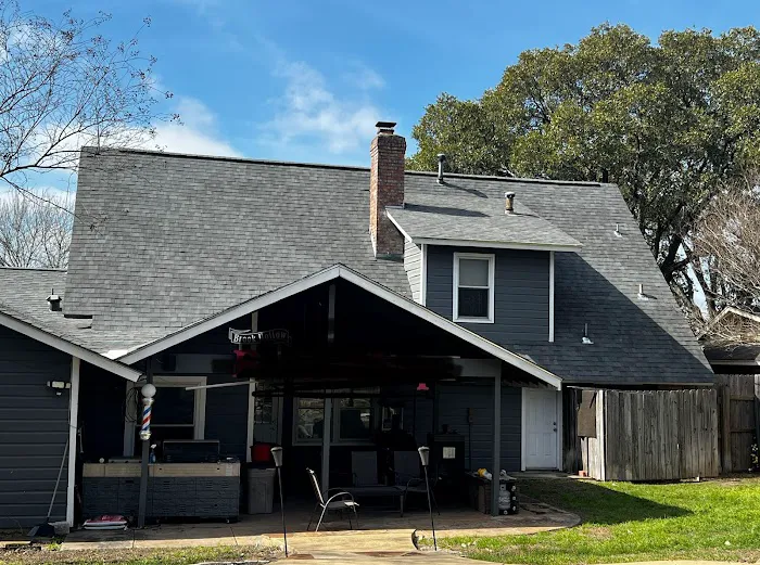 Leo's S & S Roofing Inc. Picture 7