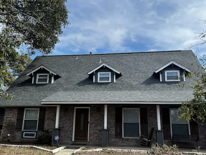 Leo's S & S Roofing Inc. Picture 8