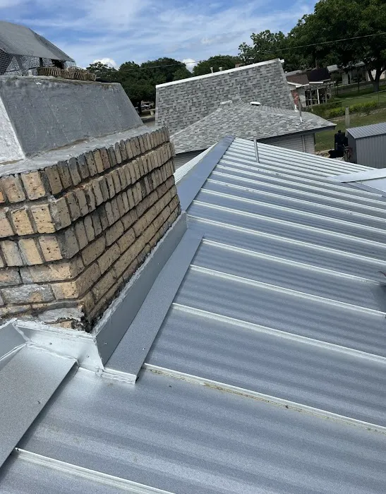 2 Beavers Construction & Remodeling Company Picture 8