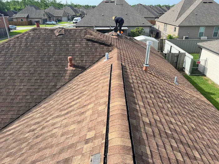 1'ST CLASS ROOFING Picture 4