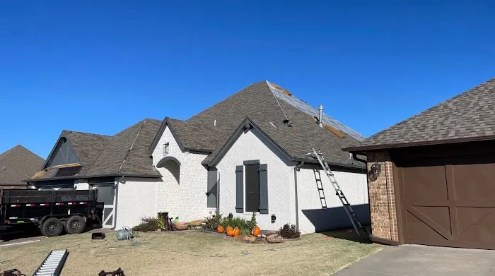 Pro Roofing Repair Picture 8