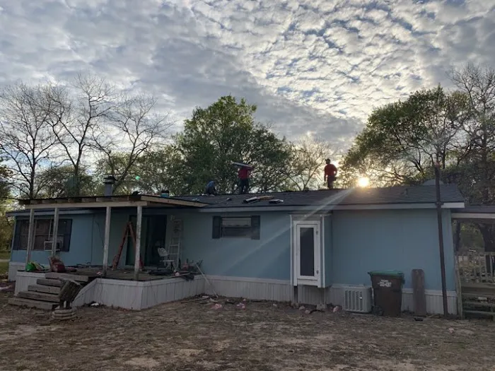 MT Superior Roofing Picture 4