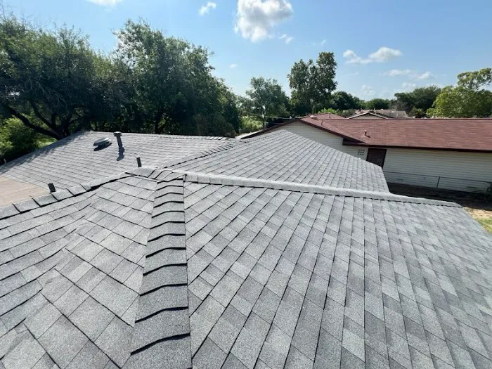 CJ's Roofing, LLC Picture 4