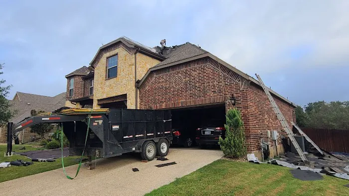 Valor Roofing & Restoration Picture 1