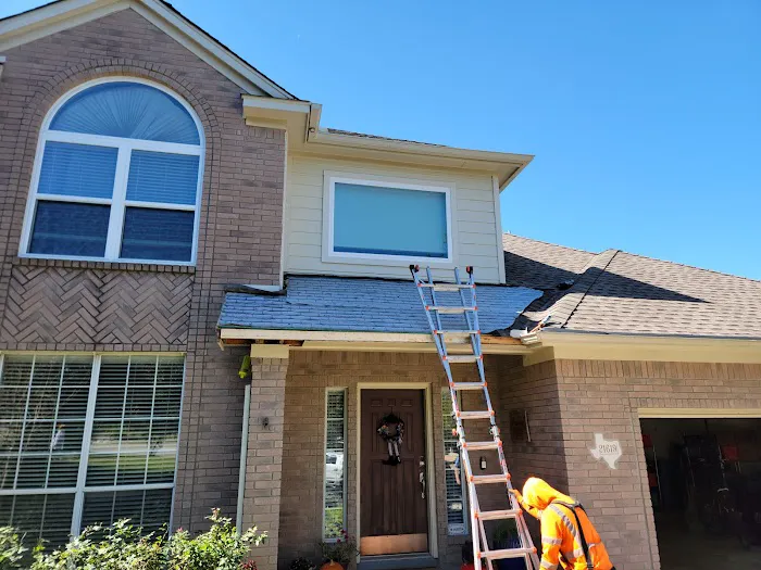 Select Roofing And Restoration Picture 10