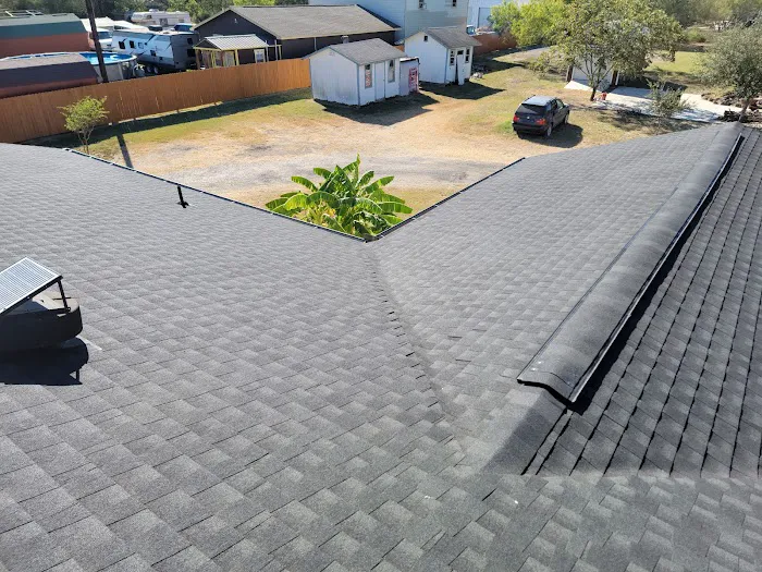 Select Roofing And Restoration Picture 9