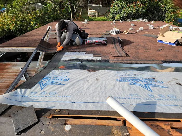 Select Roofing And Restoration Picture 8