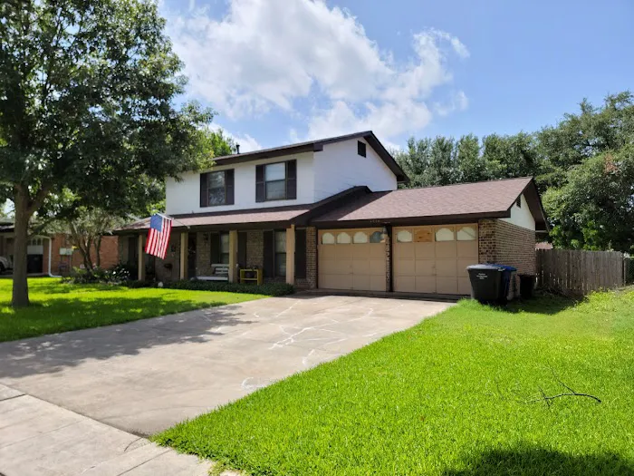 Select Roofing And Restoration Picture 1