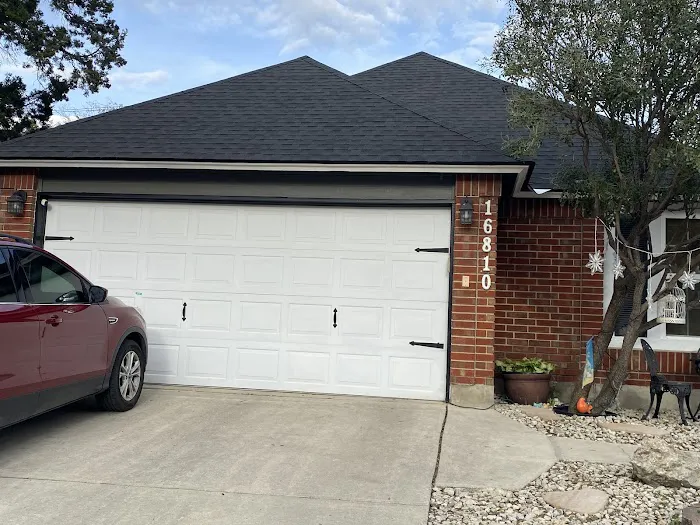 Roland's Roofing Co. Inc. Picture 10