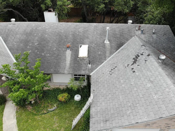 GC Roofing and Construction LLC Picture 3