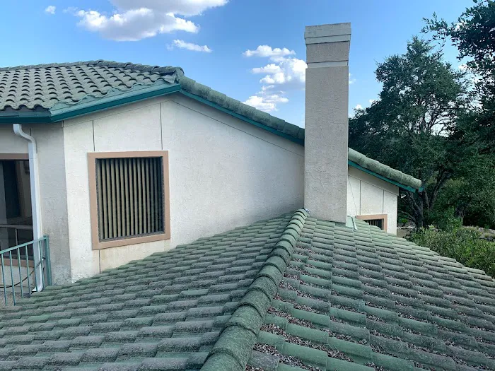 GC Roofing and Construction LLC Picture 2