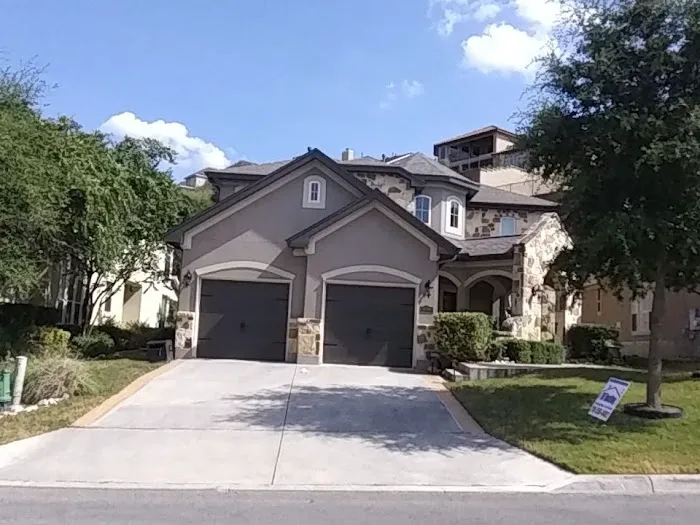 DV Roofing and Remodeling Picture 10