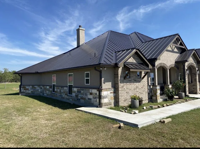 Nestled Roofing Picture 4