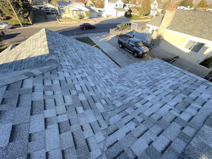 Manna Roofing LLC Picture 2