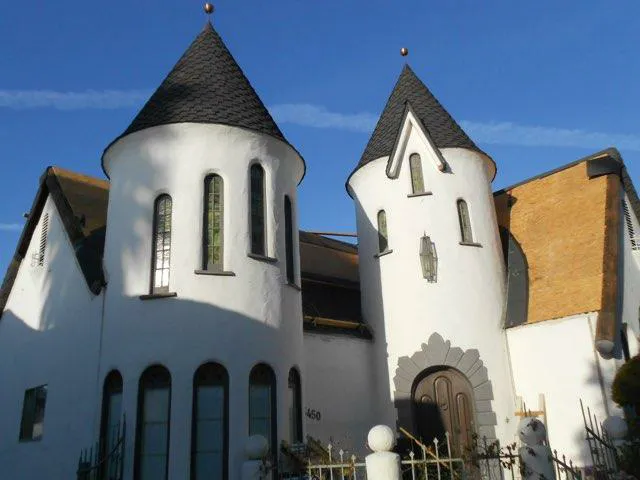 A&M Roofing Picture 1