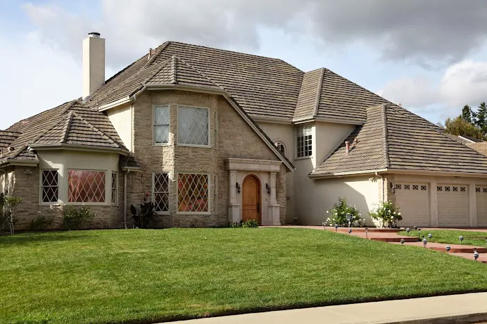 Bilt-Well Roofing Picture 3