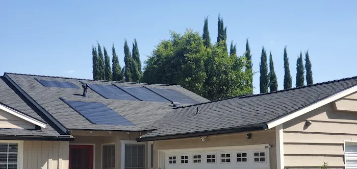 Expert Roofing and Gutters. Picture 2