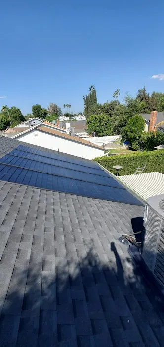 Expert Roofing and Gutters. Picture 1