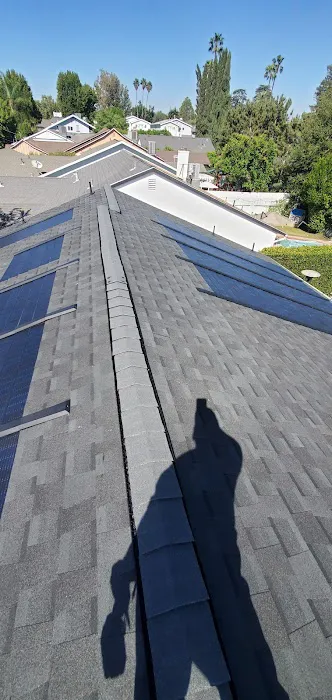 Expert Roofing and Gutters. Picture 3