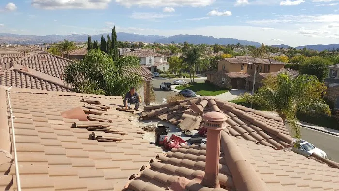 Superman LA Roofing | 슈퍼맨 엘에이 루핑 Picture 1