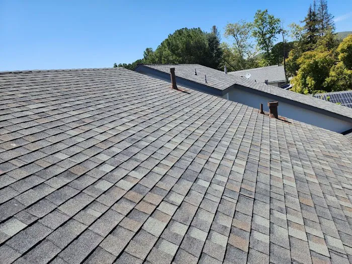 Universal Roofing & Construction Inc. Picture 2