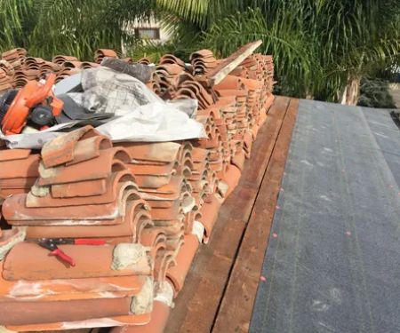 Supreme Roofing Company