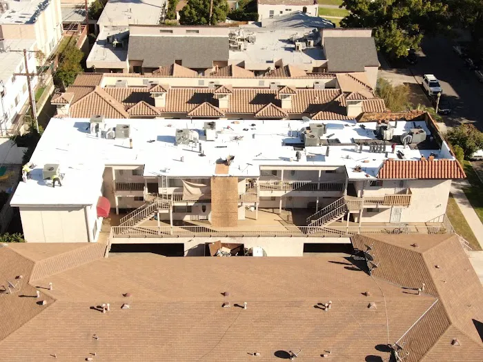 ANR Roofing Picture 1