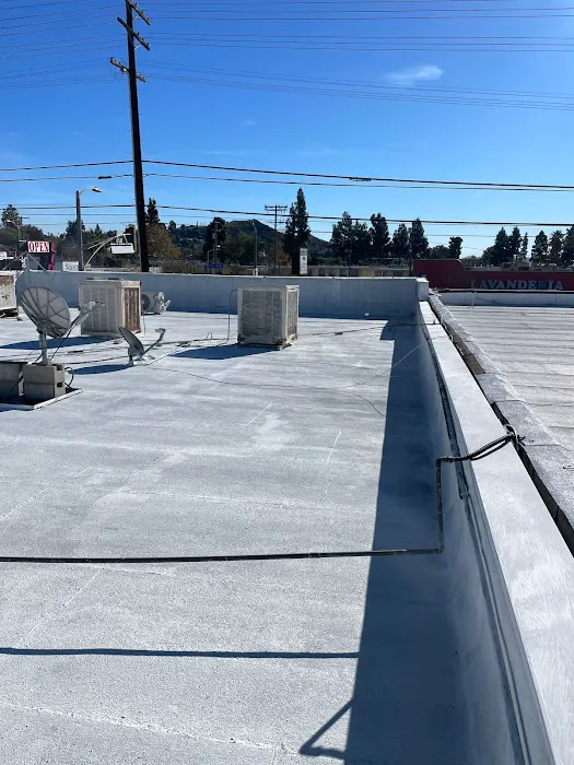 One Call Roofing LA 엘에이 루핑. Picture 2