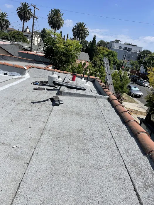 One Call Roofing LA 엘에이 루핑. Picture 3