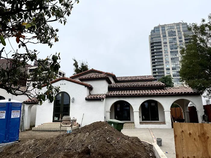 Mercado Roofing Picture 1