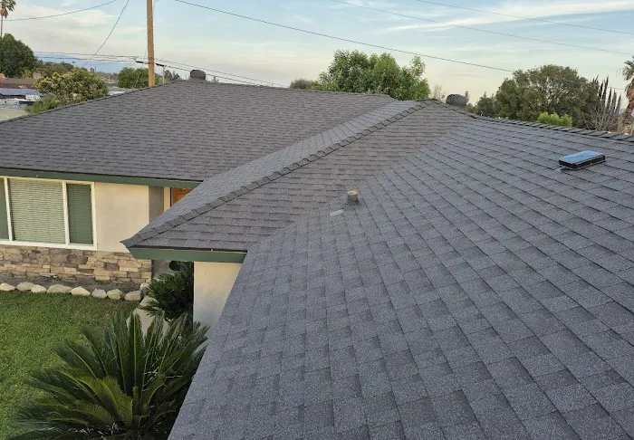 Spike's Roofing Picture 4